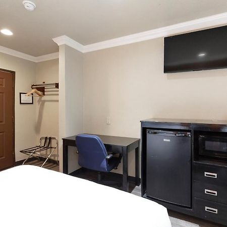אל מונטה Le Blanc Inn & Suites מראה חיצוני תמונה