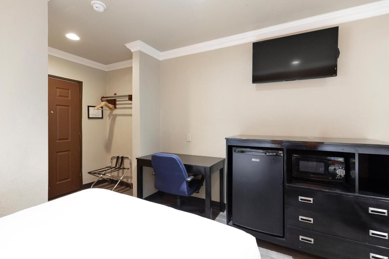 אל מונטה Le Blanc Inn & Suites מראה חיצוני תמונה