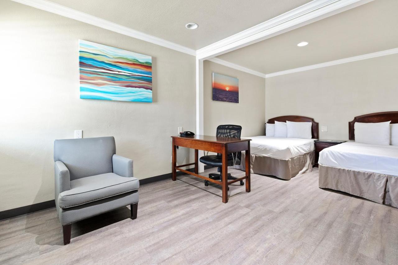 אל מונטה Le Blanc Inn & Suites מראה חיצוני תמונה