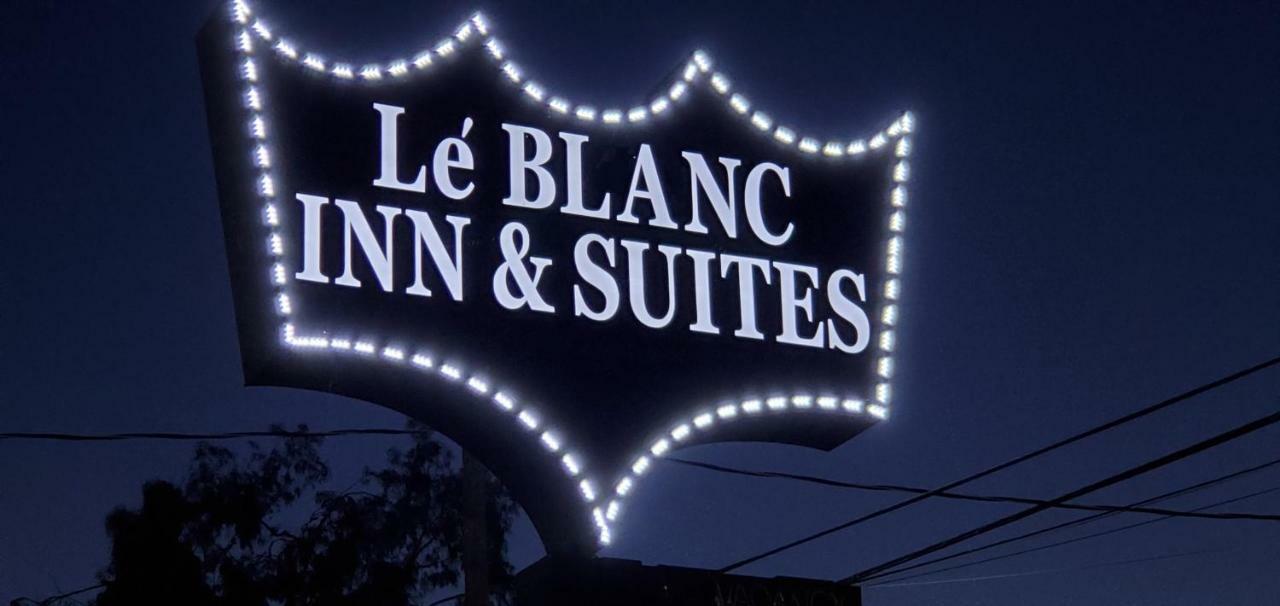 אל מונטה Le Blanc Inn & Suites מראה חיצוני תמונה